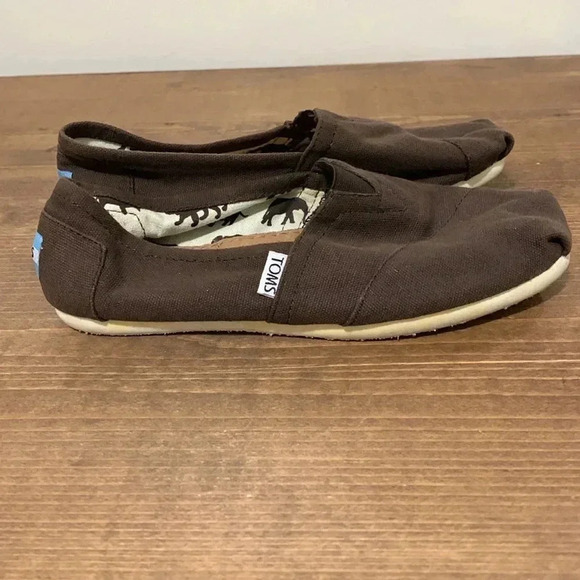 Women’s Toms Brown Canvas Slip On Shoes Size 6.5 GUC - Picture 2 of 7